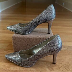 Bandolino Fawn Animal Print Sparkly Pumps Size 9.5M